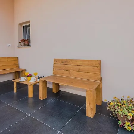 Lovely M&k In Peaceful Area - *