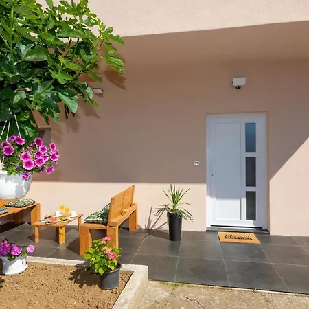 Lovely M&k In Peaceful Area - Apartment *