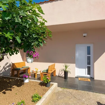 Apartamento Lovely M&k In Peaceful Area - *