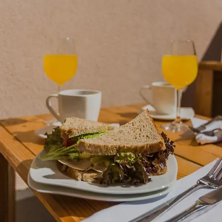 Lovely M&k In Peaceful Area - Apartment Zadar