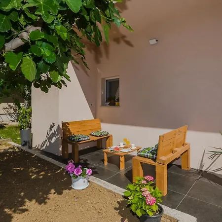 Appartement Lovely M&k In Peaceful Area - Zadar