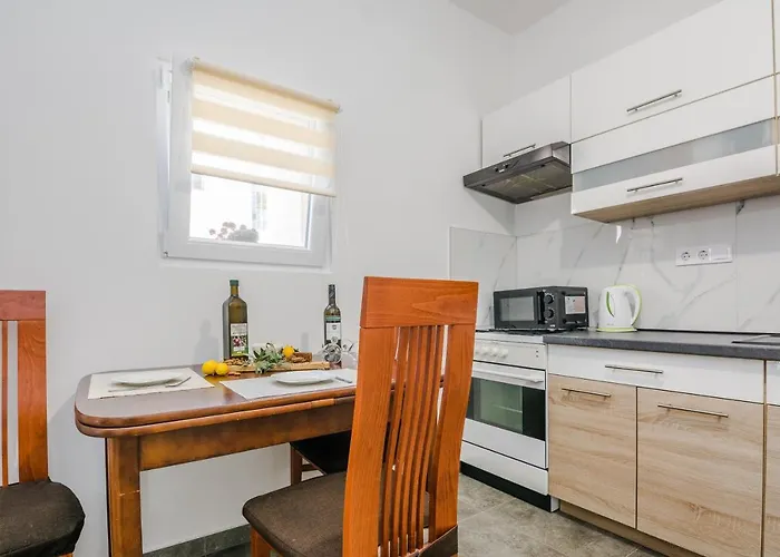 Lovely M&k In Peaceful Area - Zadar