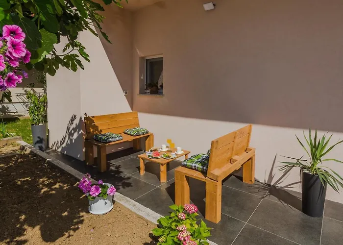 Lovely M&k In Peaceful Area - Zadar